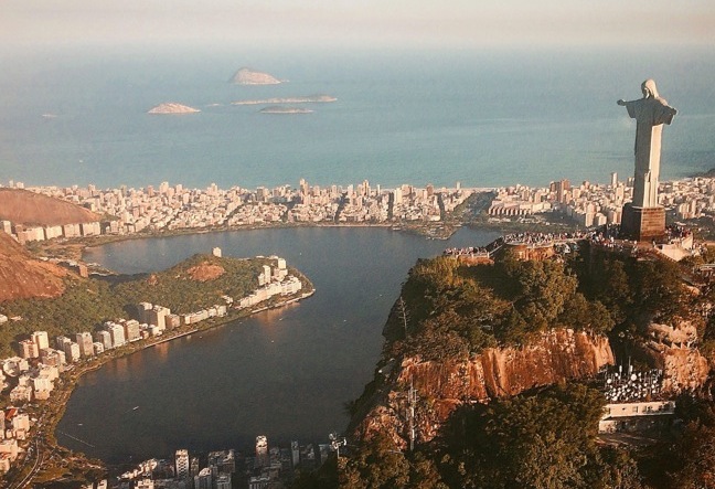 Passeio de helicóptero no Rio de Janeiro, a Rio Natural tem dois roteiros de 30 e 60 minutos um saindo de Jacarepaguá